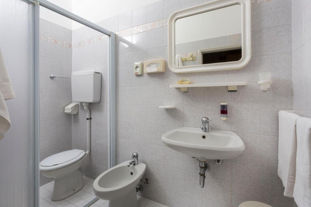 Hotel Franca Bellaria-Igea Marina Zewnętrze zdjęcie