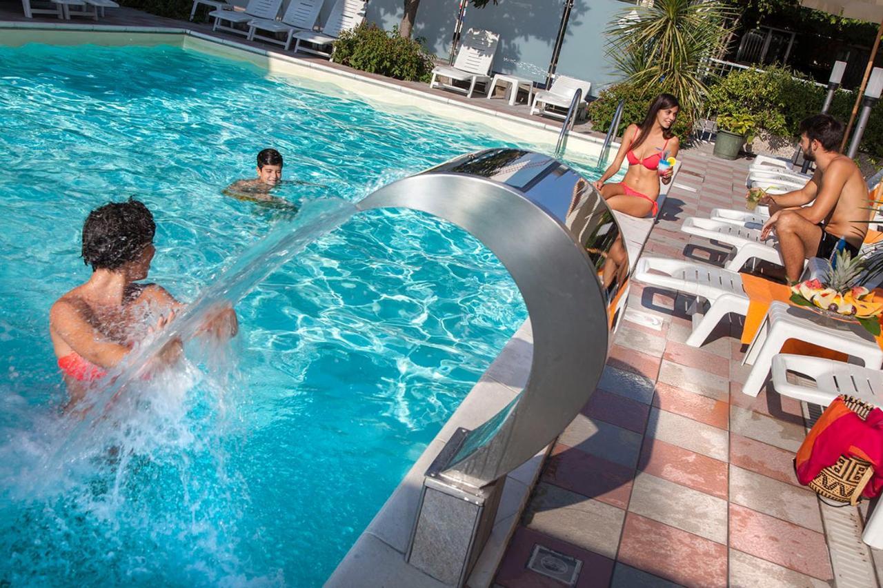 Hotel Franca Bellaria-Igea Marina Zewnętrze zdjęcie